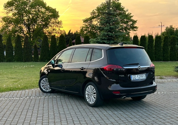 Opel Zafira cena 40000 przebieg: 199000, rok produkcji 2015 z Iłowa małe 631